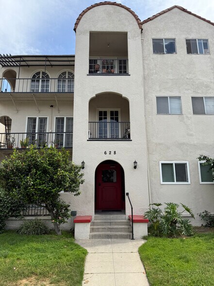Primary Photo - 628 E Elk Ave