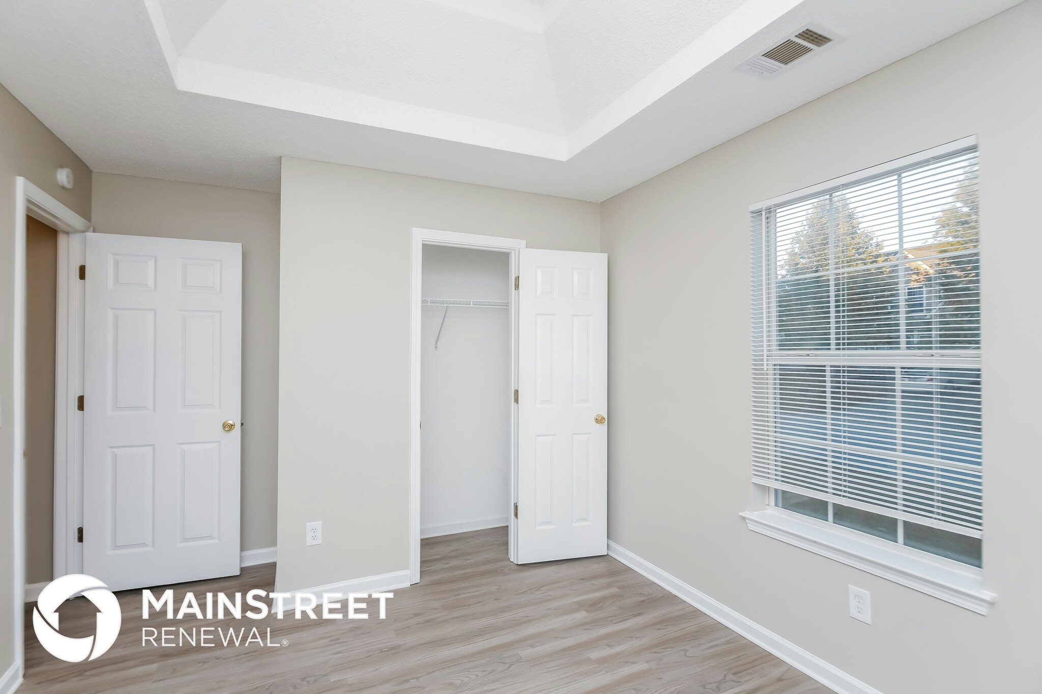 Building Photo - 11957 Spring Lake Way