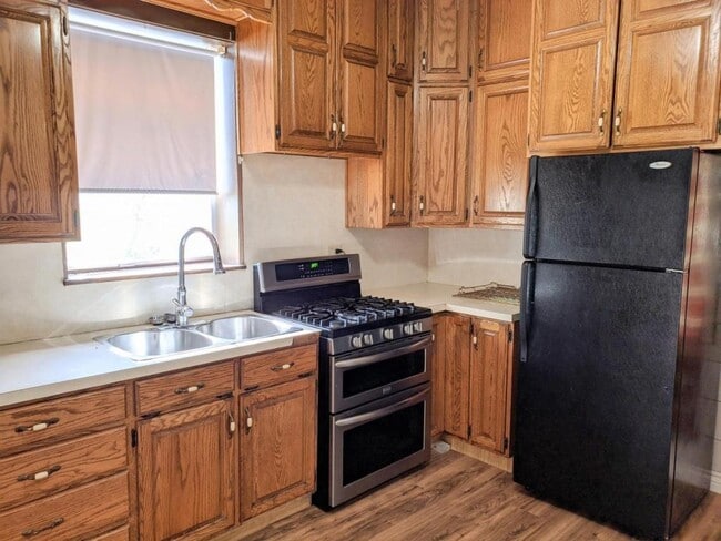 Building Photo - 6670 N Hwy 38