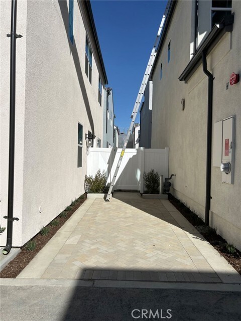 Building Photo - 4453 S Bryant Pso