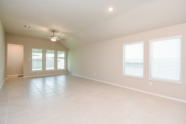 Building Photo - 8930 Field Daisy Ct