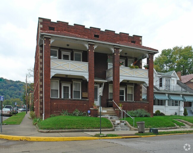 Primary Photo - 1637 Quarrier St