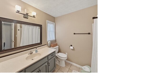 Building Photo - 115 Juniper Ct