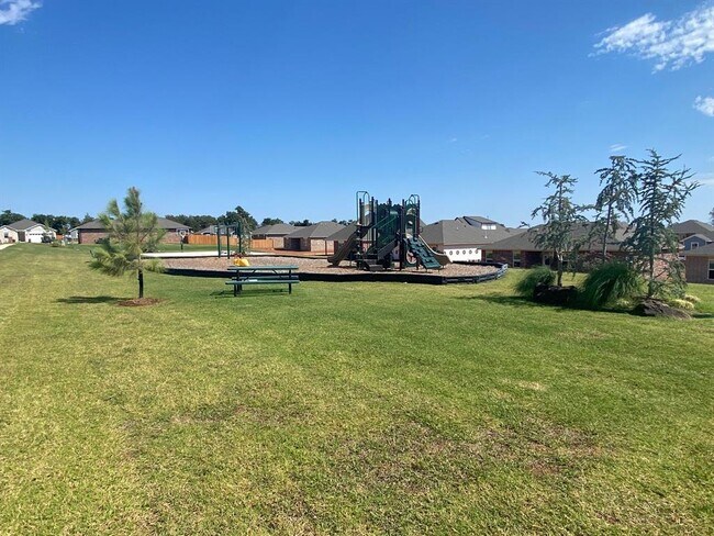Building Photo - 12412 Bluford Ln