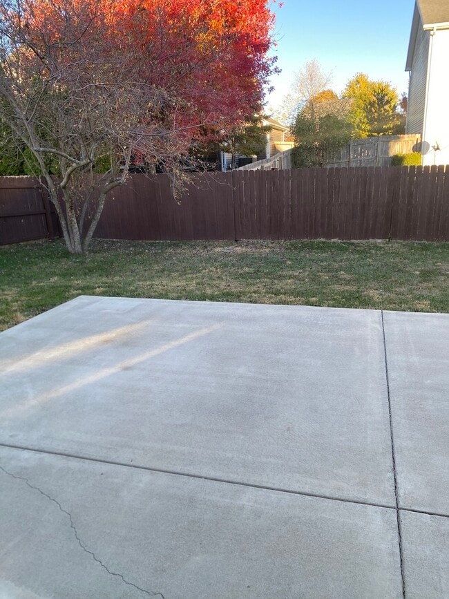 Building Photo - 1704 Sunrise Point