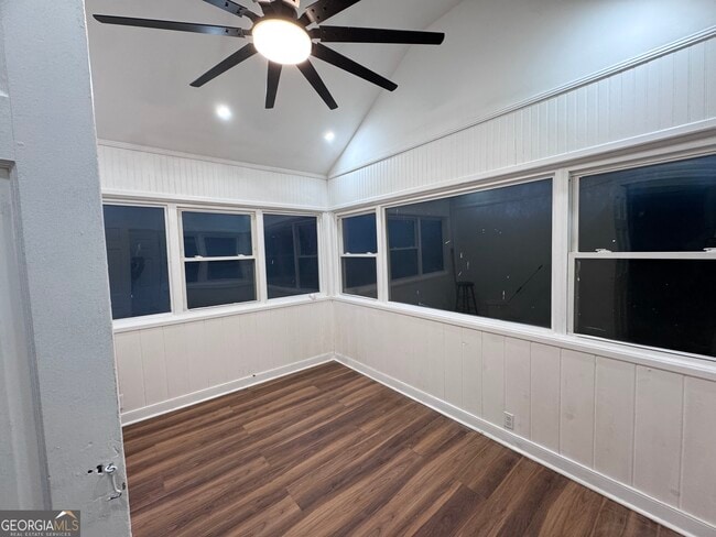 Building Photo - 1604 Steele Dr NW