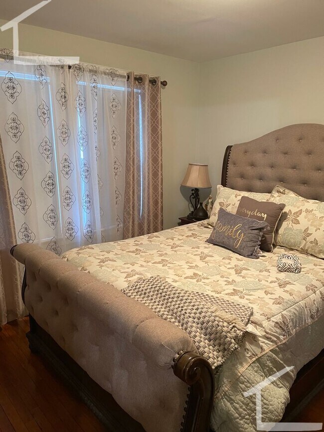Building Photo - Hige 2 bed in Watertown