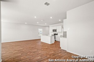 Building Photo - 6003 Bowie Mountain