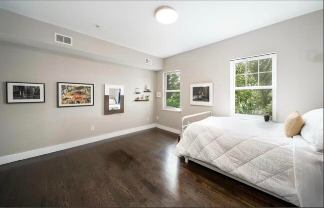 Building Photo - 126 Delaware Ave