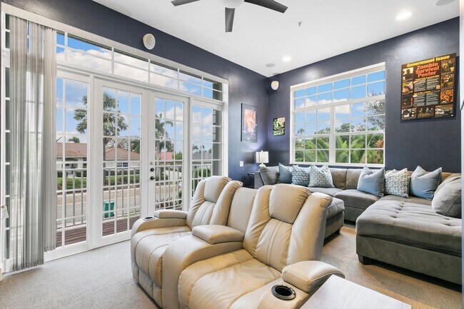 Building Photo - 1927 Sheffield Ave