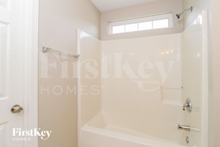 Building Photo - 3503 Throughbrook Ct