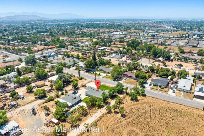 Building Photo - 4 br, 2 bath House - 4108 Agate St