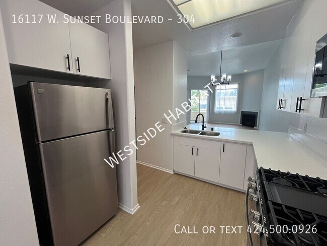 Building Photo - 16117 W Sunset Blvd