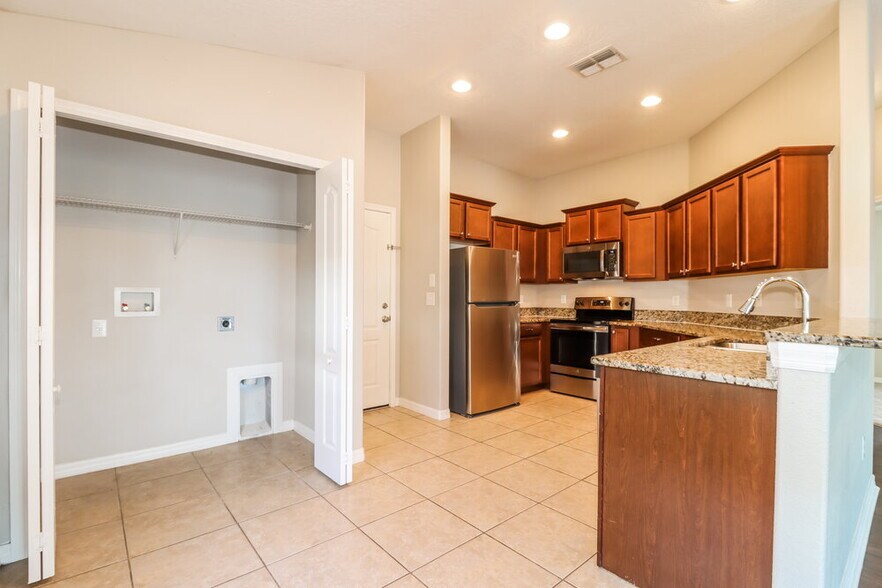 Building Photo - 1339 Pasadena Bloom Ln