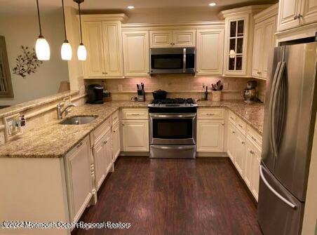 Building Photo - 64 Holly Dr