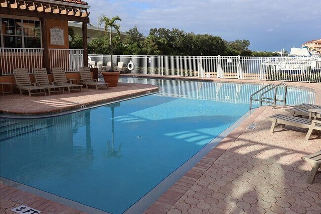 Building Photo - 5000 Culbreath Key Way