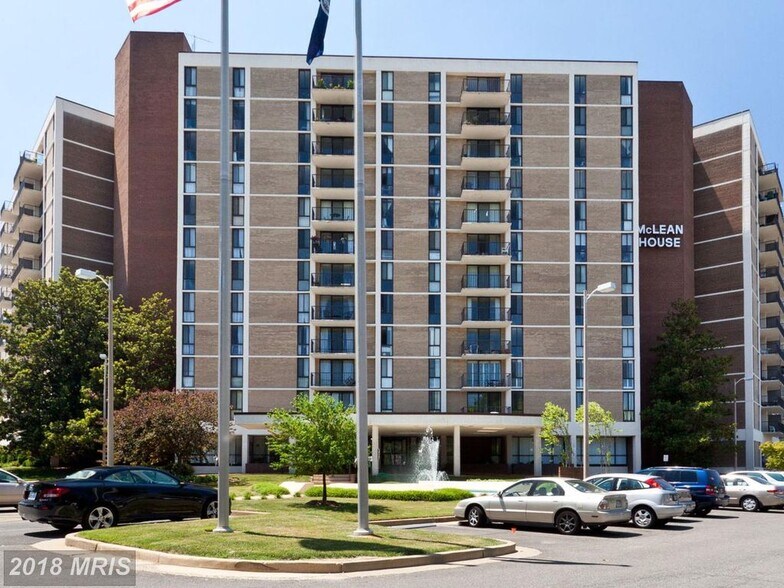 Primary Photo - 6800 FLEETWOOD Rd