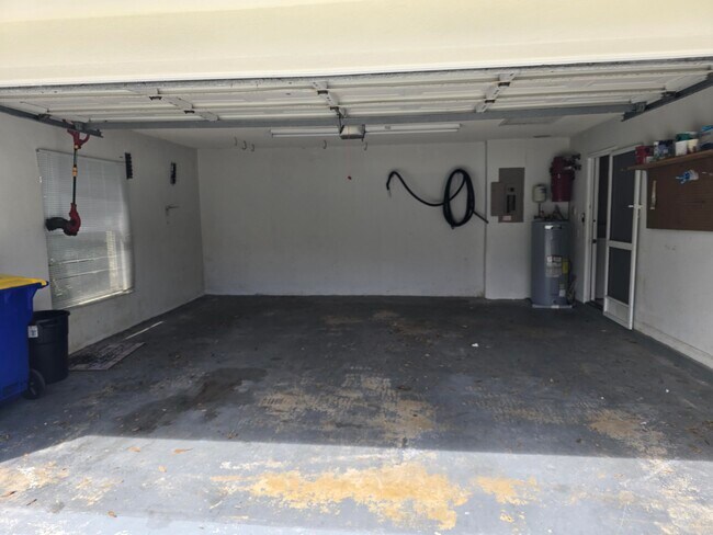 Building Photo - 5131 SE Sweetbrier Terrace