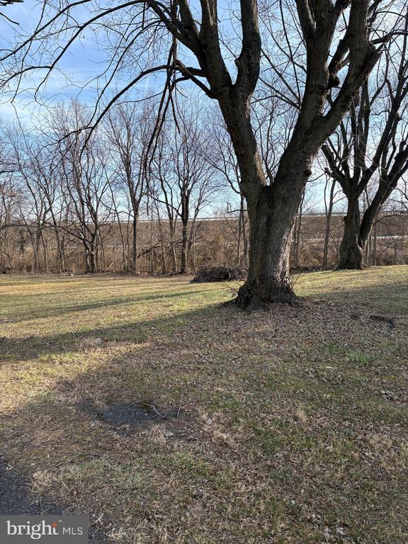 Building Photo - 1983 Northwestern Turnpike