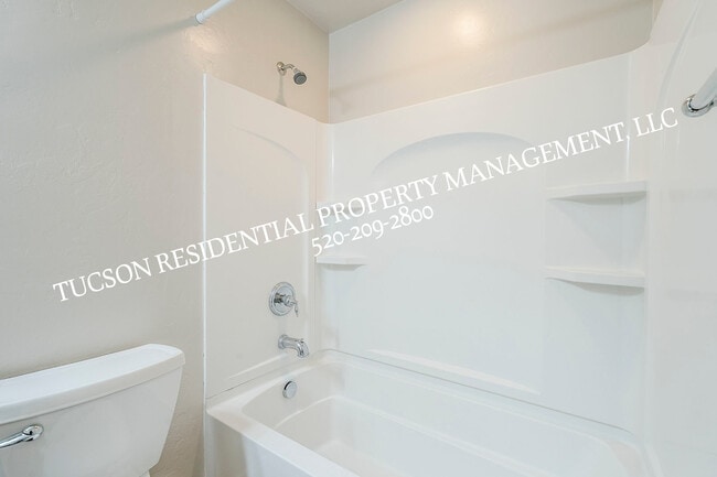 Building Photo - 10534 E Native Rose Trail