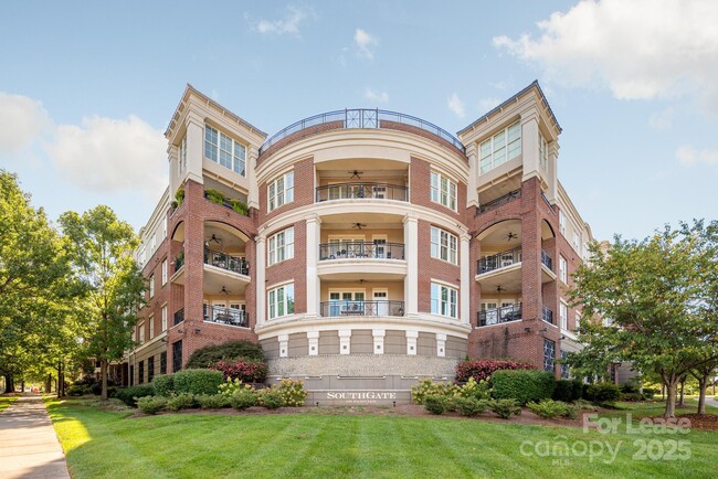 Building Photo - 5425 Closeburn Rd