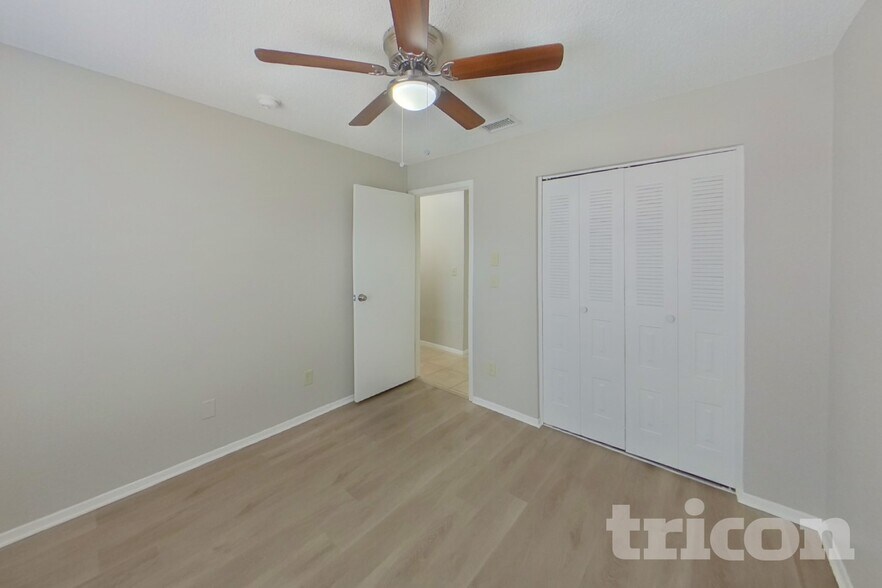 Building Photo - 13311 Laraway Dr