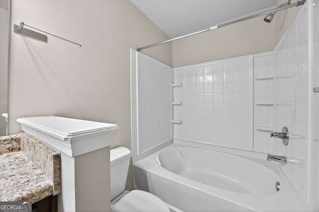 Building Photo - 4497 Ravenwood Dr