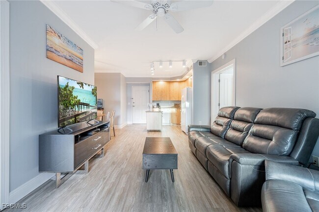 Building Photo - 2825 Palm Beach Blvd