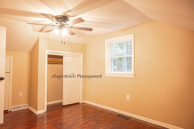 Building Photo - 3 BR Single Family Home In Country Setting