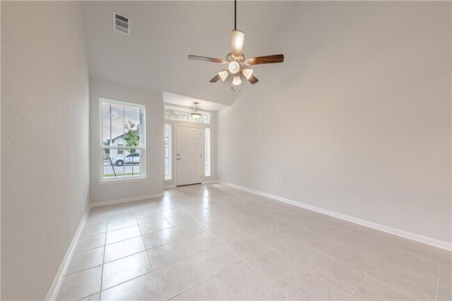 Building Photo - 705 Durness Dr