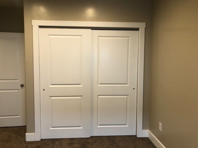 Building Photo - 584 2530 W