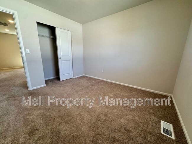 Building Photo - 170 NE Belfair Sta
