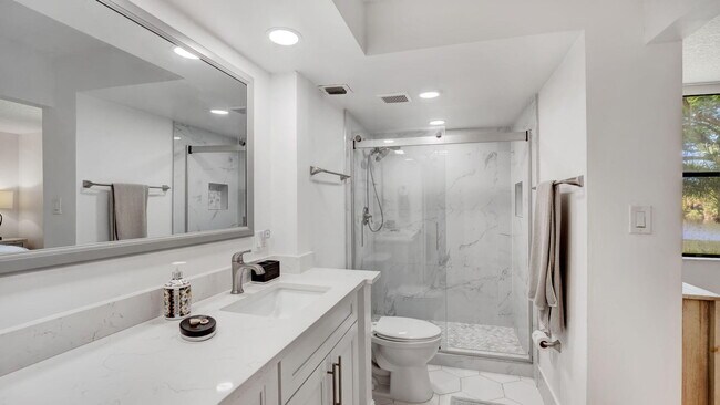 Building Photo - 955 Dotterel Rd