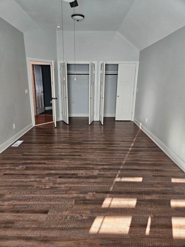 Main Bedroom - 328 Pratt St