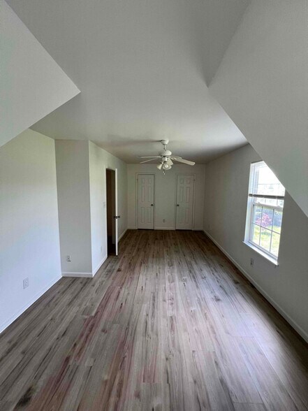 Building Photo - 369 Old Kinser Rd SE