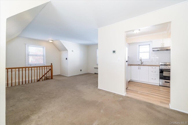 Building Photo - 19 Daley Pl