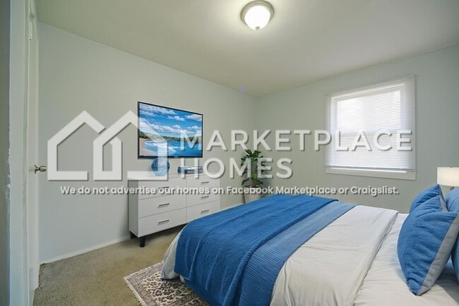 Building Photo - 6855 Woodhurst Dr