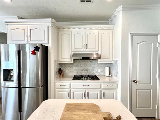 Building Photo - 607 Sante Fe Dr