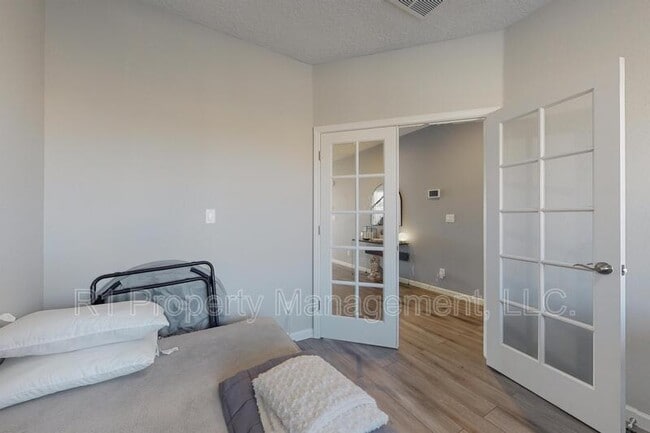 Building Photo - 8812 Jet Stream Rd NW