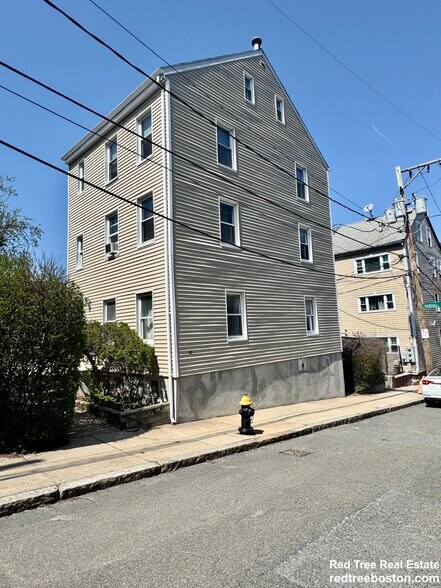 Building Photo - 40 Chappie St