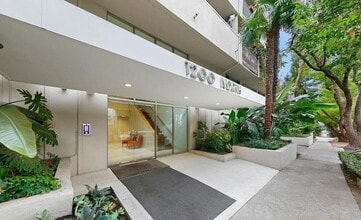 Building Photo - 1200 Flores St