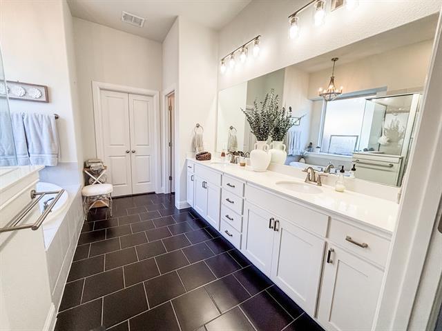 Building Photo - 318 Osage Ct