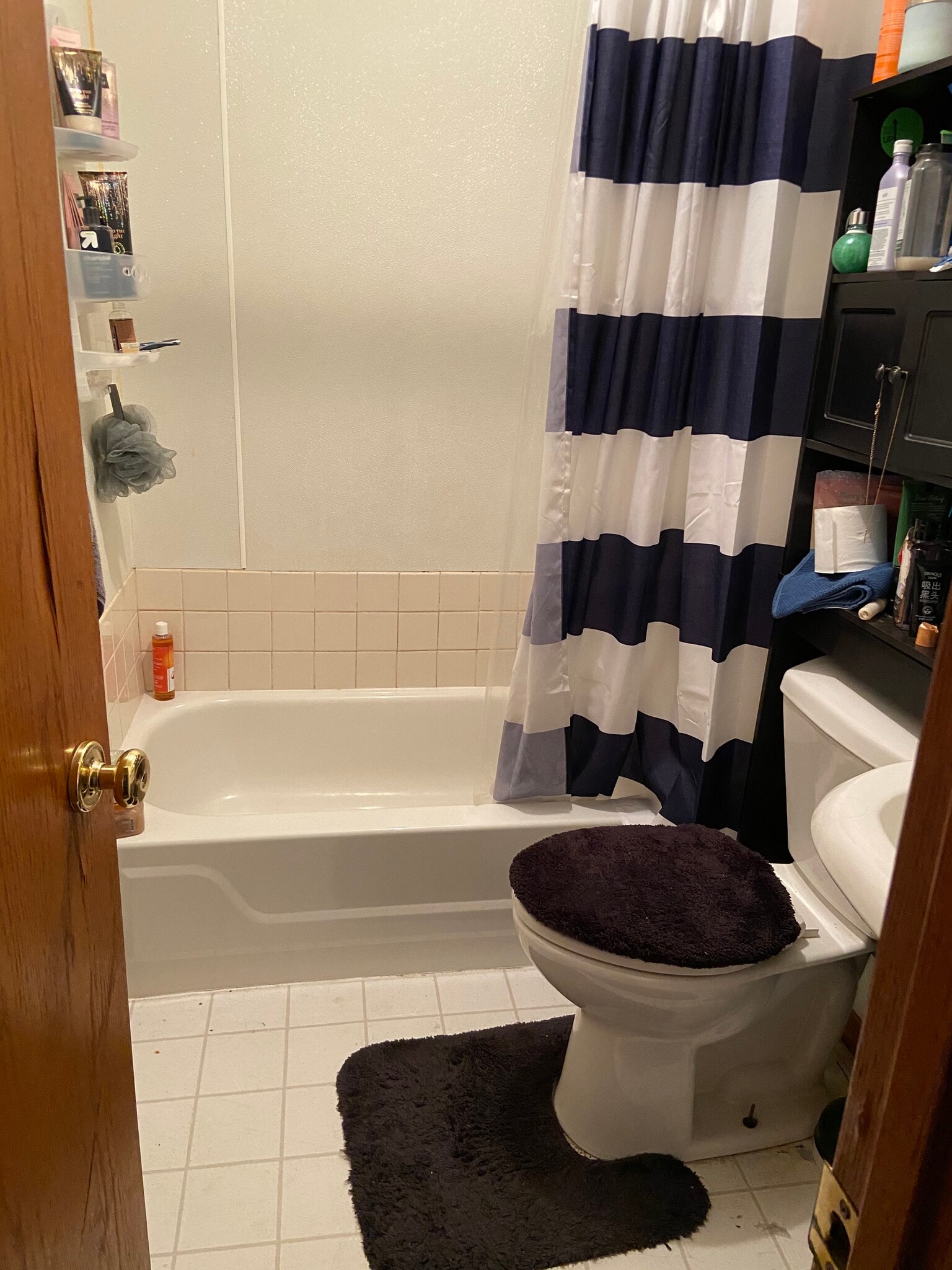 Bathroom - 2284 Jackson St