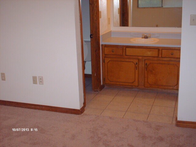 Building Photo - 119 Post Oak Pl