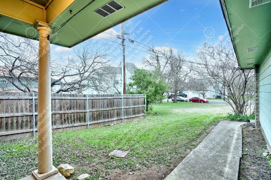 Building Photo - 108 Hughson Ct