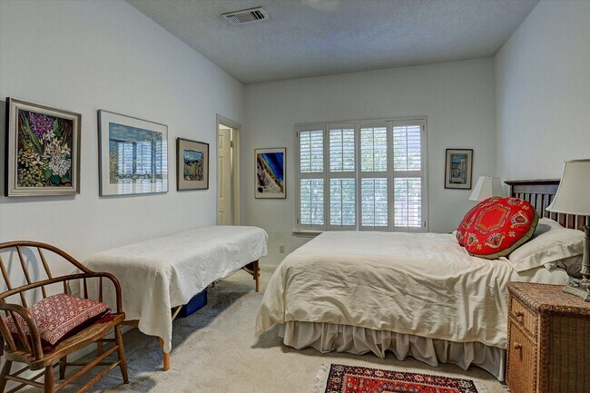 Building Photo - 2125 Bering Dr