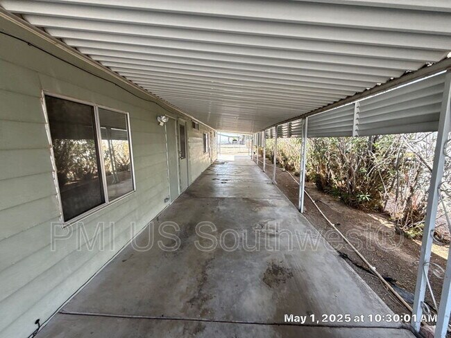 Building Photo - 818 Church St