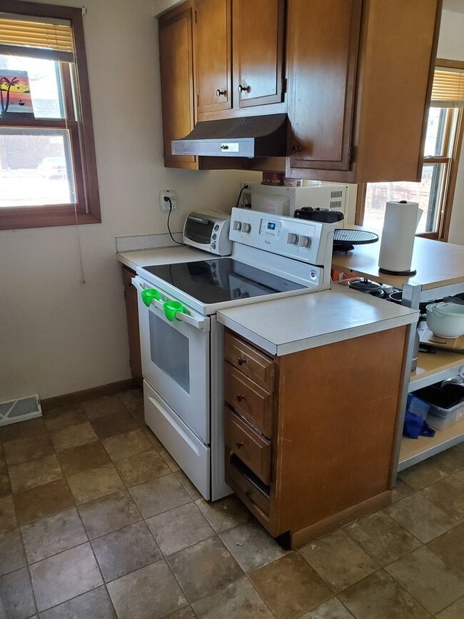 Building Photo - House Near NDSU!