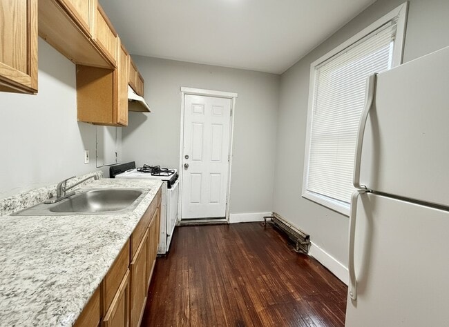 Building Photo - 2020 Margaret St