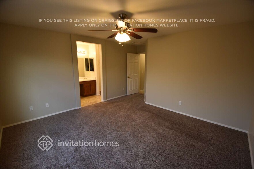 Building Photo - 12470 W Redfield Rd